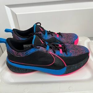 Nike Zoom Freak 5 SE Giannis “Emerging Powers” Basketball Shoes men’s Size 7 EUC